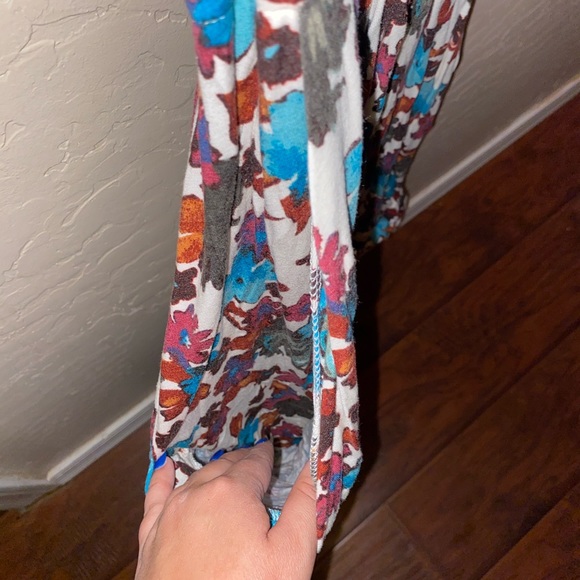 Floral dress - Picture 3 of 4